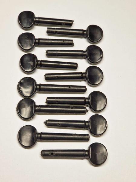 Oud Wirbel,Pegs -Burgu